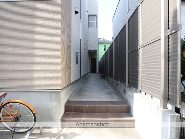 ハーモニーテラス川名町IIの玄関写真