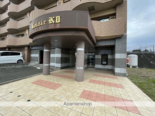 ロワジールKIIの玄関写真