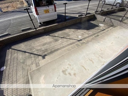 リビングタウン松縄Ａ・Ｂ・Ｃ棟[2LDK/63.98m2]のバルコニー