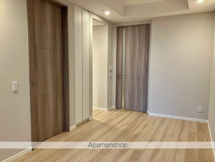 東京都港区麻布台１丁目[1LDK/44.22m2]のリビング・居間