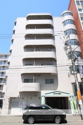 ドミ20公園通りの外観写真