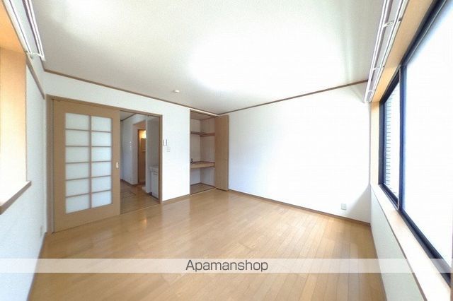 リンクスとやのの内装写真