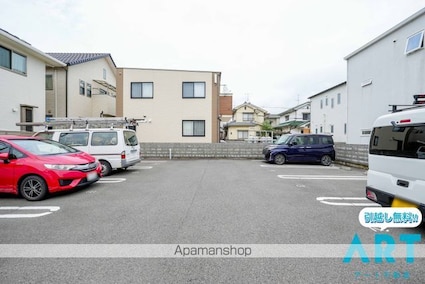 エテルナ[1LDK/48m2]の駐車場1