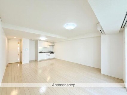 Ｂｒｉｌｌｉａ　ｉｓｔ　東雲キャナルコート[1R/47.62m2]のリビング・居間6