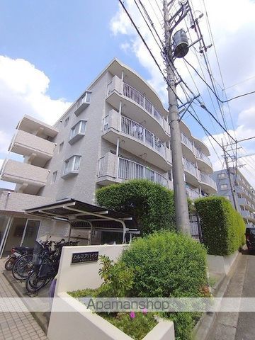 カルミアハイツの外観写真