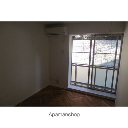 ＳＨＩＭＯＫＩＴＡ　ＡＰＡＲＴＭＥＮＴ[1R/25.52m2]のリビング・居間