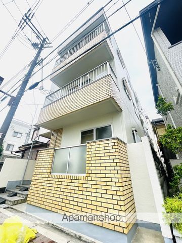 中島マンションの外観写真