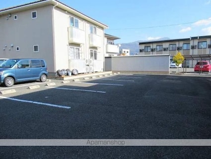 スクエアガーデン[1R/29.39m2]の駐車場