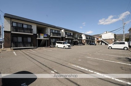 ディアスりんごの樹Ａ棟[2DK/42.52m2]の駐車場