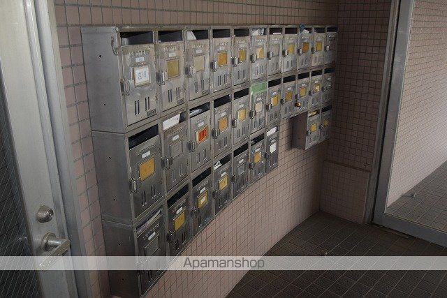 フラットYM2の玄関写真