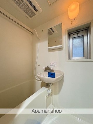 レジディア三越前[1R/18.66m2]のバス