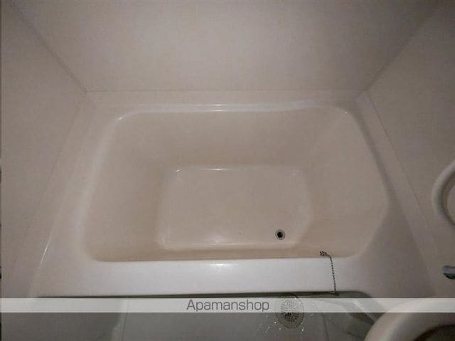 シェモア泉中央の内装写真