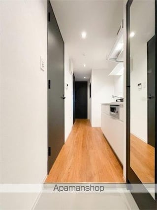 ＺＯＯＭ信濃町[2K/33.9m2]の玄関