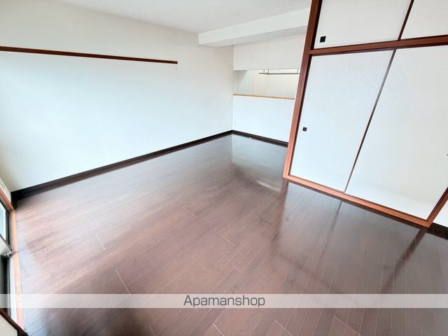 グランドゥールフレアの内装写真
