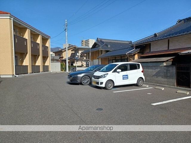 Ｌｕａｎａ白板[1K/34.21m2]の駐車場