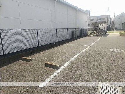 レオパレスクレール[1K/19.87m2]の駐車場