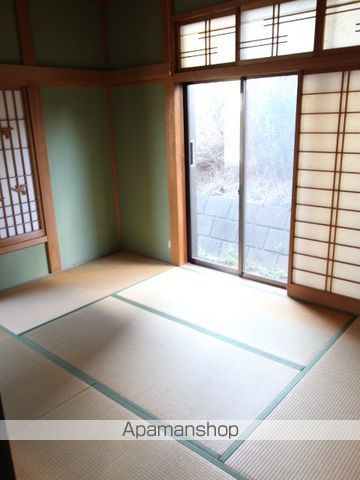 椎津貸家の内装写真