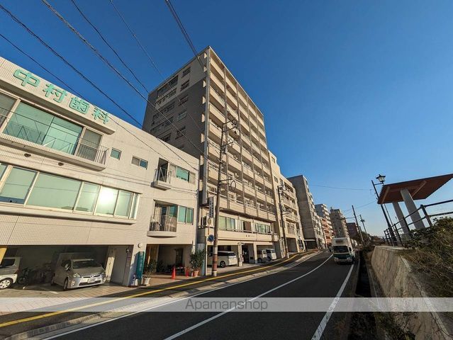 鷹野橋マンションの外観写真