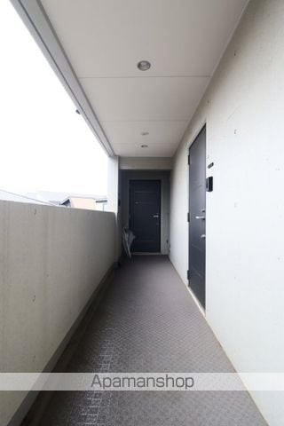 プラクティカル中野坂上の内装写真