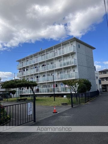 仁川リバーサイドハイツB棟の外観写真