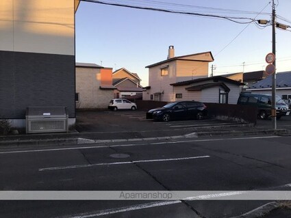 レオパレス光和[1K/23.18m2]の駐車場2