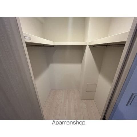 スプランディッド新大阪VIIIの内装写真