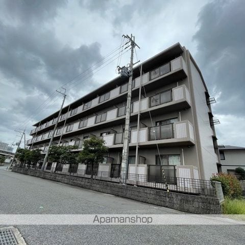 ハイツ宮の森の外観写真