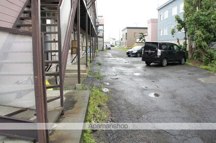 パレーシャル岩見沢[2LDK/46m2]の駐車場