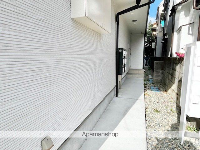 パインズ立花の玄関写真