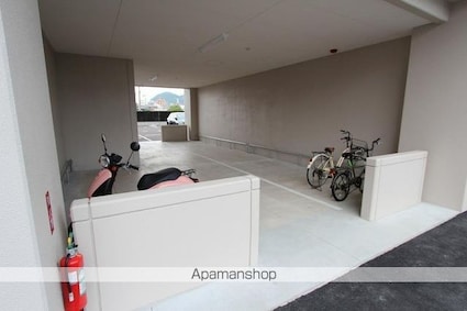 香川県高松市浜ノ町[3LDK/72.13m2]の共用部2
