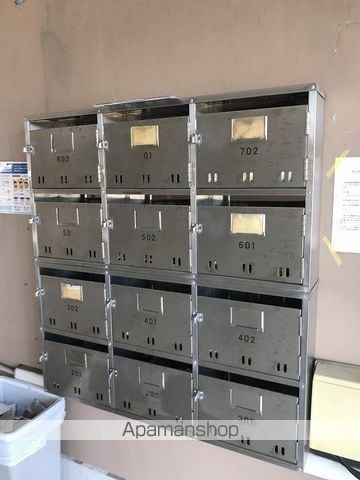 ヴィラ鯉ノ丸 Iの玄関写真