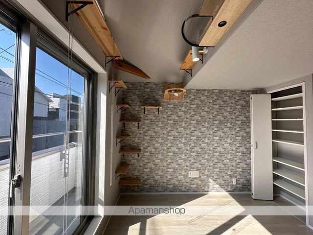 名古屋市東山線 本山駅 徒歩11分 2階建 築14年の内装写真