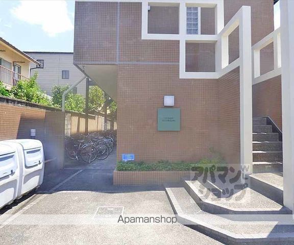 エクセレント北白川の玄関写真