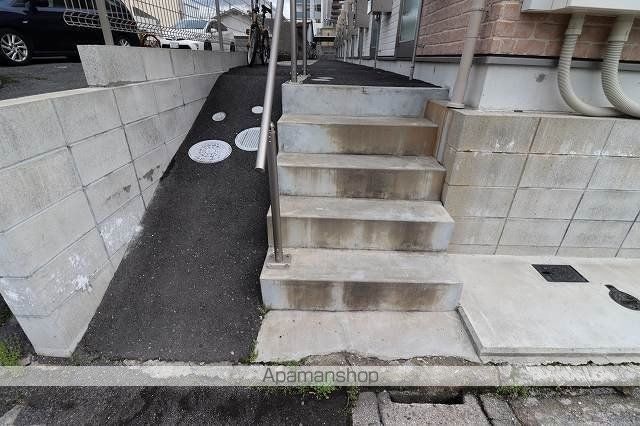 プランドール草津東[1K/25.5m2]のエントランス