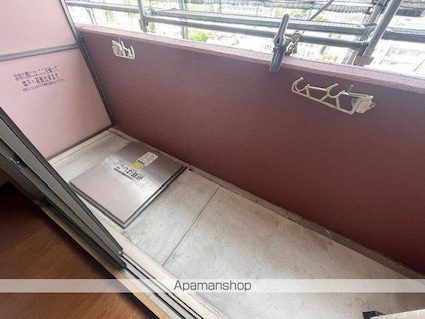 滋賀県大津市桜野町１丁目[1R/26.47m2]のバルコニー