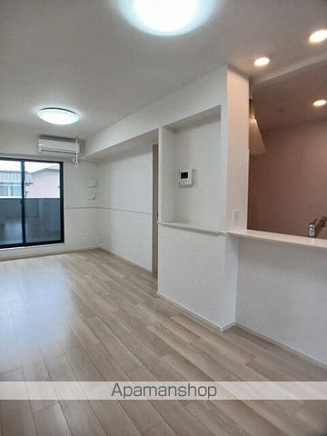 KURA・保田窪本町の内装写真
