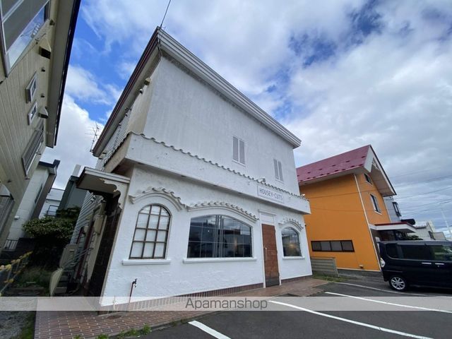 ハウシーアパートメント