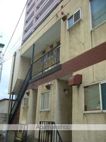 新井野マンションの外観写真