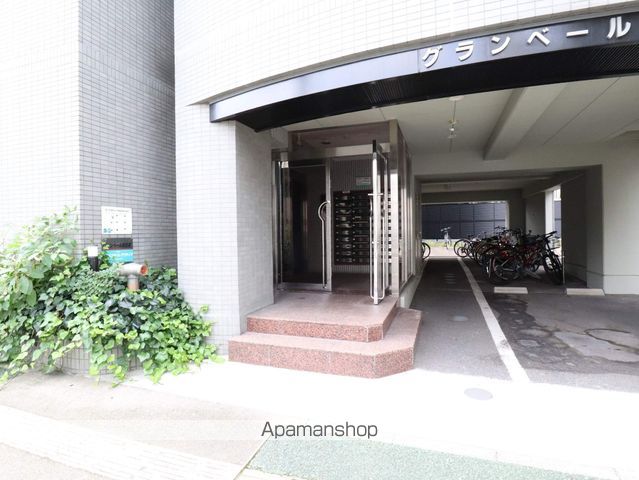 グランベール安田通の玄関写真