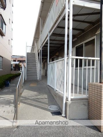 ソレイユキノミBの玄関写真