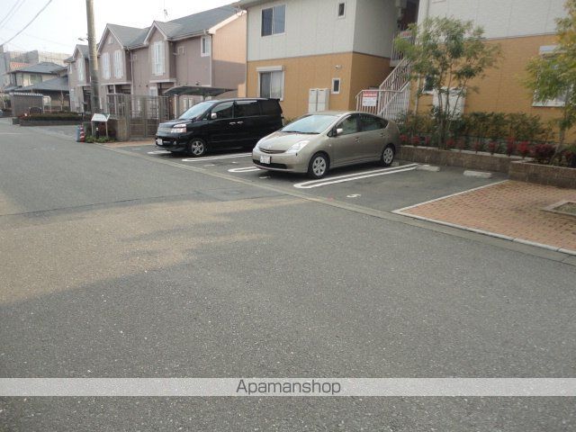 ビューハイム II A棟の外観写真