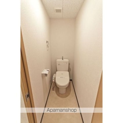 ホリーステージ城山[1LDK/40.25m2]のトイレ