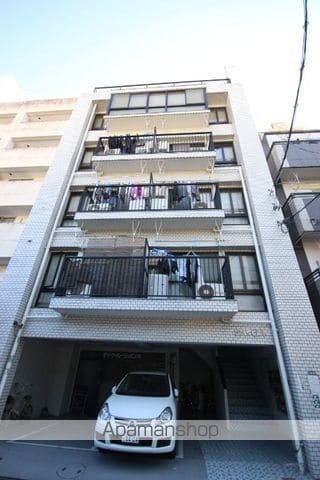 山鶴ビルの外観写真
