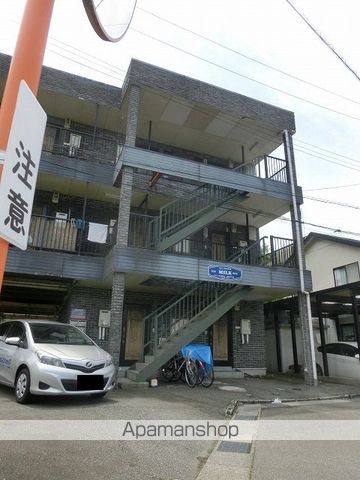 富山地鉄富山市内線 富山駅 徒歩28分 3階建 築32年の外観写真