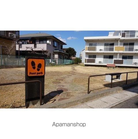 テレパレス柏てるて 南街区 1号棟の玄関写真