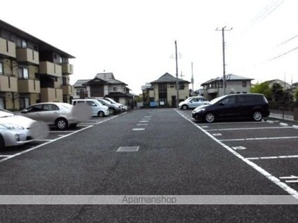 ファミール千葉寺[2LDK/63.86m2]の駐車場