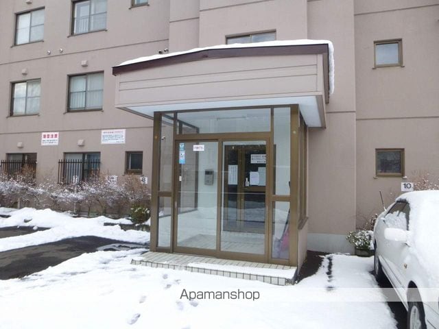 リバーサイド共応の玄関写真
