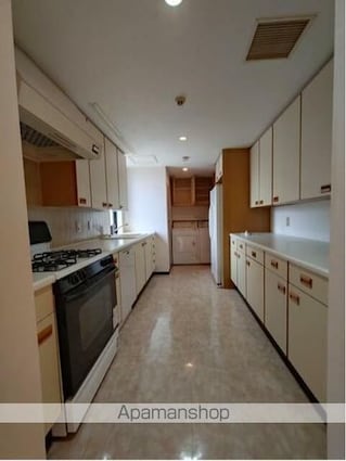 東京都渋谷区千駄ヶ谷１丁目[3LDK/154.21m2]のキッチン