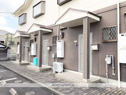 滋賀県東近江市西中野町[2LDK/59.62m2]のエントランス1