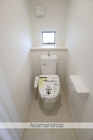 三鷹市 2階建 築4年の内装写真